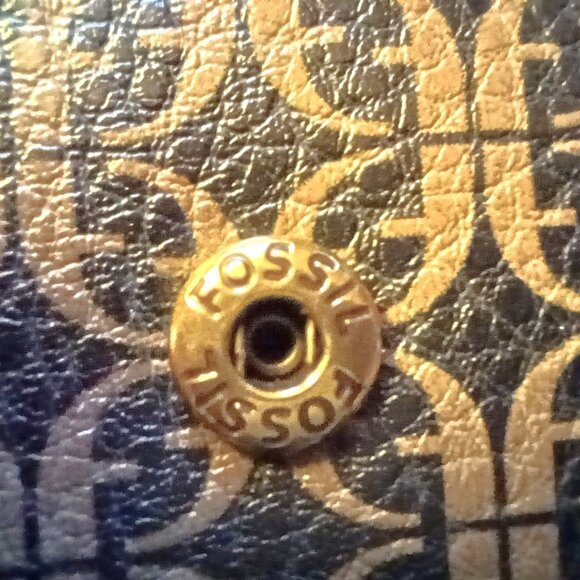 New Fossil Madison Zip Clutch Wallet Wristlet Brown/Black NWOT - Picture 10 of 10